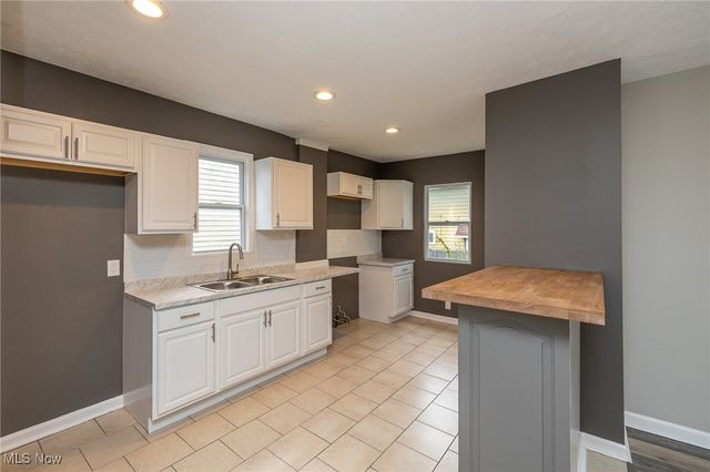 2278 26th Street SW, Akron, OH 44314