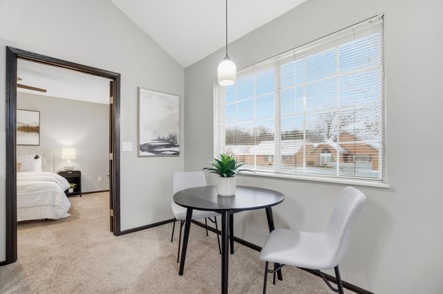 5390 Pond View Drive, Westerville, OH 43081