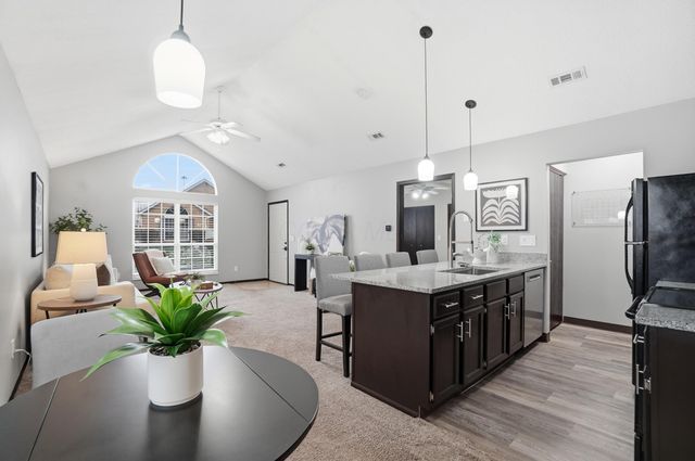 5390 Pond View Drive, Westerville, OH 43081