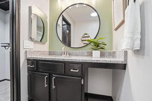 5390 Pond View Drive, Westerville, OH 43081