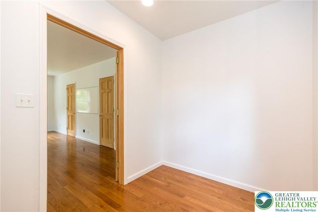 1815 Leithsville Rd, Lower Saucon Twp, PA 18055