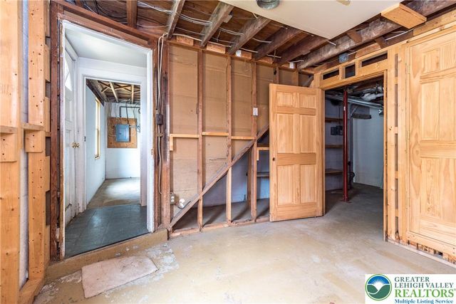 1815 Leithsville Rd, Lower Saucon Twp, PA 18055