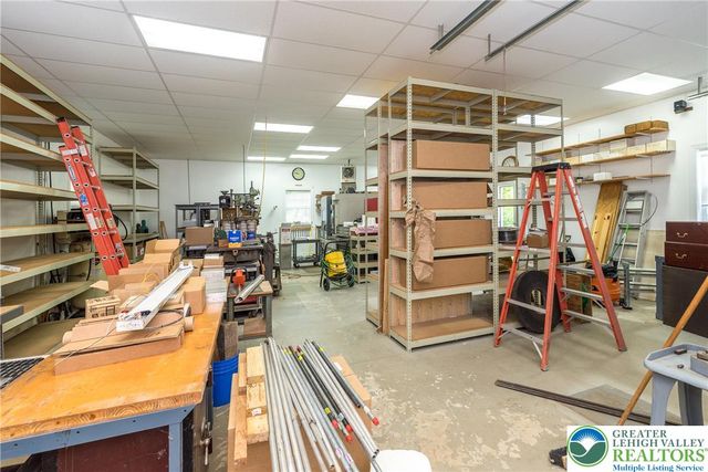 1815 Leithsville Rd, Lower Saucon Twp, PA 18055