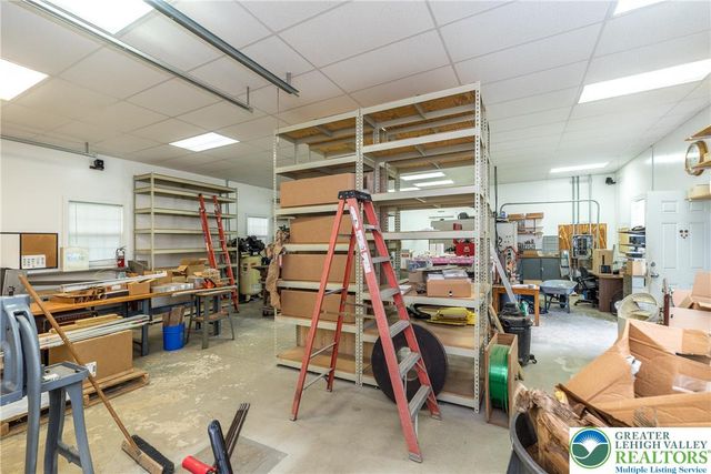 1815 Leithsville Rd, Lower Saucon Twp, PA 18055