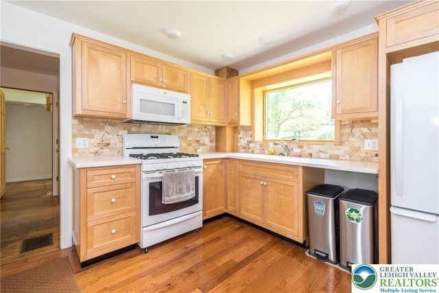 1815 Leithsville Rd, Lower Saucon Twp, PA 18055