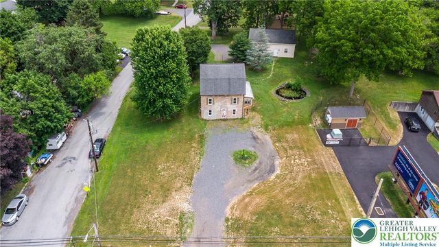 1815 Leithsville Rd, Lower Saucon Twp, PA 18055