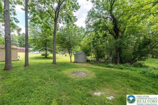 1815 Leithsville Rd, Lower Saucon Twp, PA 18055