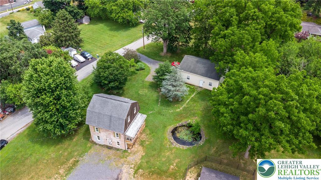 1815 Leithsville Rd, Lower Saucon Twp, PA 18055