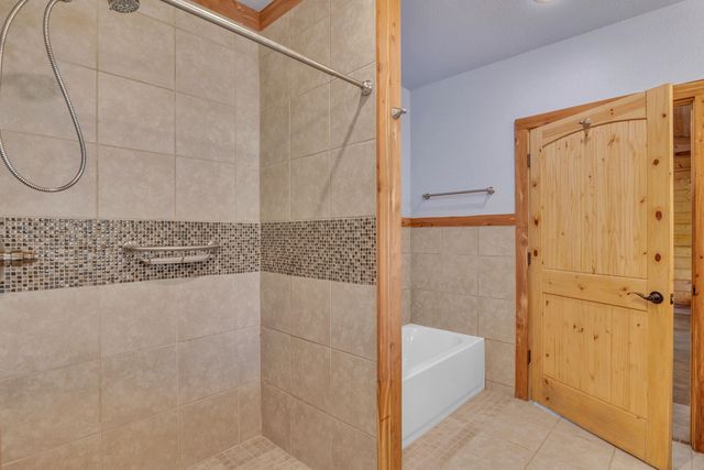 751 Cherokee Lane, Gladewater, TX 75647