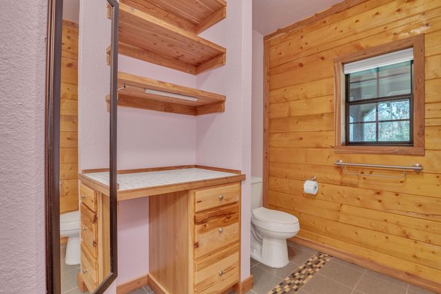 751 Cherokee Lane, Gladewater, TX 75647