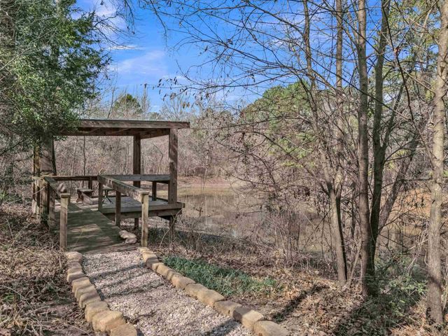 751 Cherokee Lane, Gladewater, TX 75647