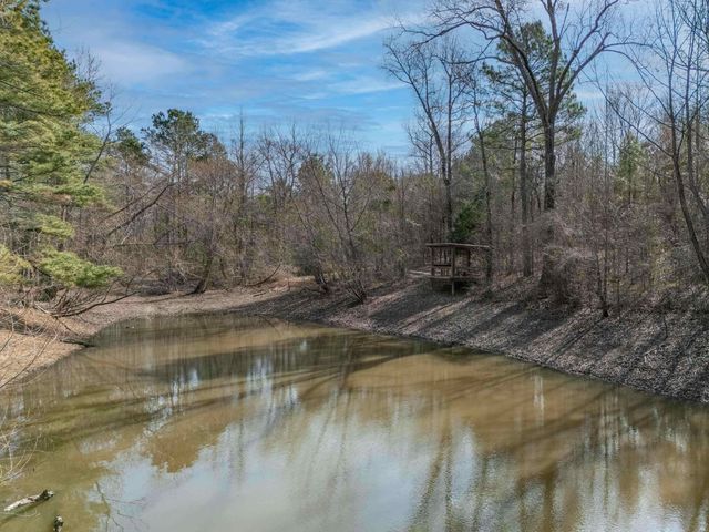 751 Cherokee Lane, Gladewater, TX 75647