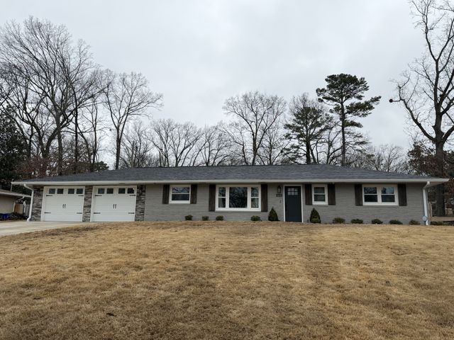 1633 Winston St, Florence, AL 35630