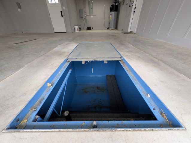 1633 Winston St, Florence, AL 35630