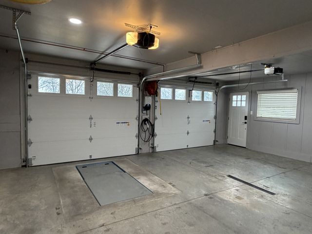 1633 Winston St, Florence, AL 35630