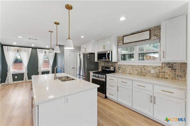 1230 Fredericksburg Road, New Braunfels, TX 78130
