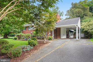 1415 MAYFLOWER DR, Mclean, VA 22101