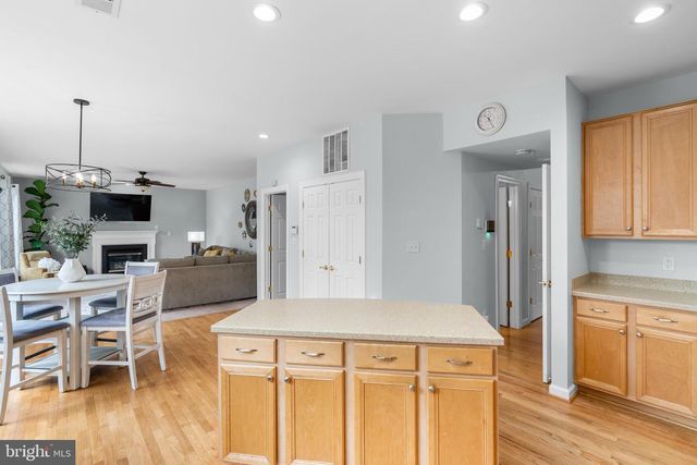 6000 LYCEUM LN, Manassas, VA 20112