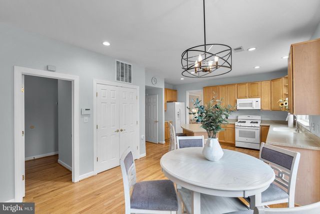 6000 LYCEUM LN, Manassas, VA 20112