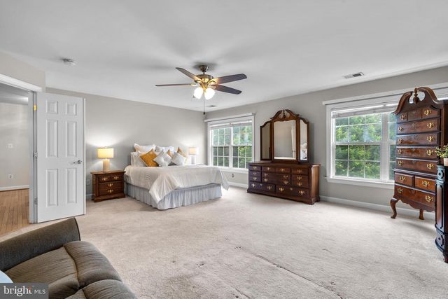 6000 LYCEUM LN, Manassas, VA 20112