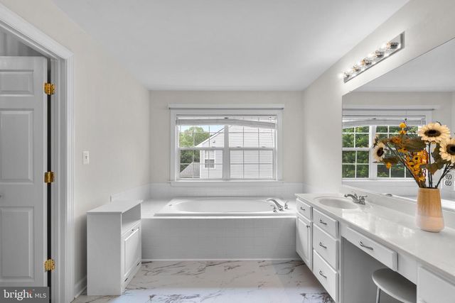 6000 LYCEUM LN, Manassas, VA 20112