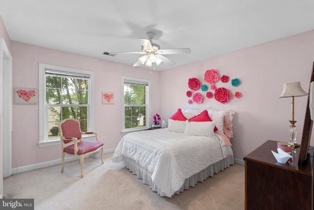 6000 LYCEUM LN, Manassas, VA 20112