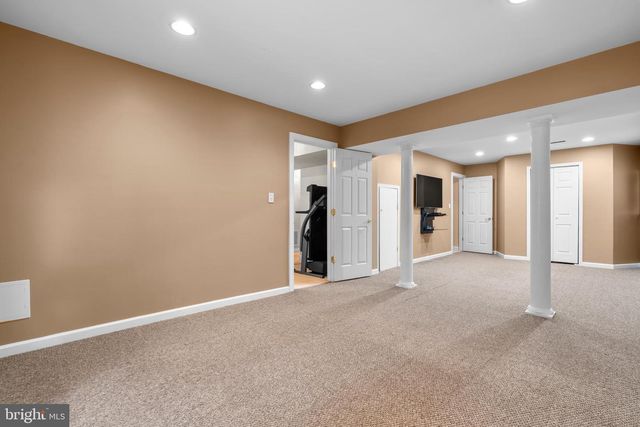 6000 LYCEUM LN, Manassas, VA 20112