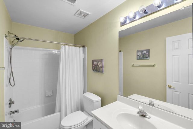 6000 LYCEUM LN, Manassas, VA 20112
