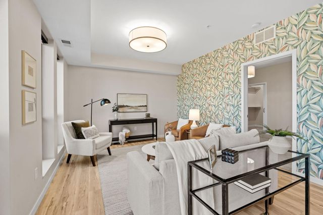 4745 Minnehaha Avenue 205, Minneapolis, MN 55406