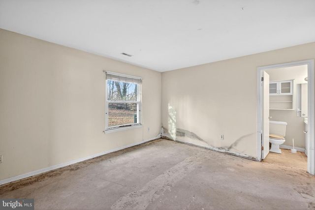 7 THEODORA CT, Wilmington, DE 19808