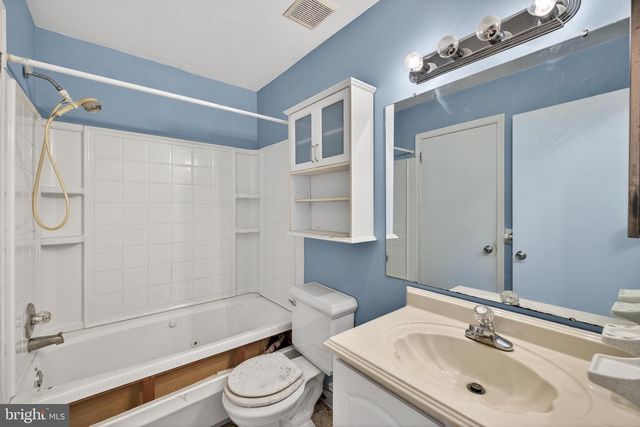 7 THEODORA CT, Wilmington, DE 19808