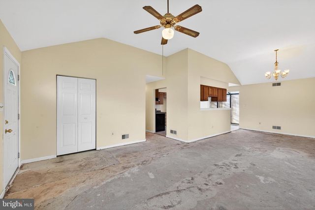 7 THEODORA CT, Wilmington, DE 19808