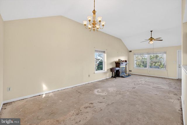 7 THEODORA CT, Wilmington, DE 19808