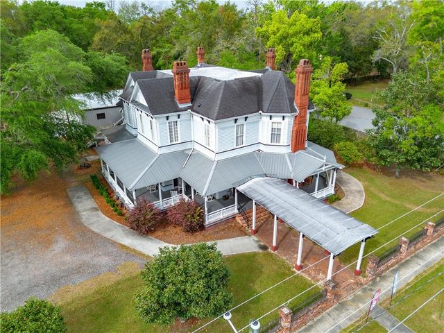 622 E Main Street, Blackshear, GA 31516