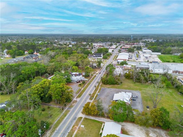 622 E Main Street, Blackshear, GA 31516
