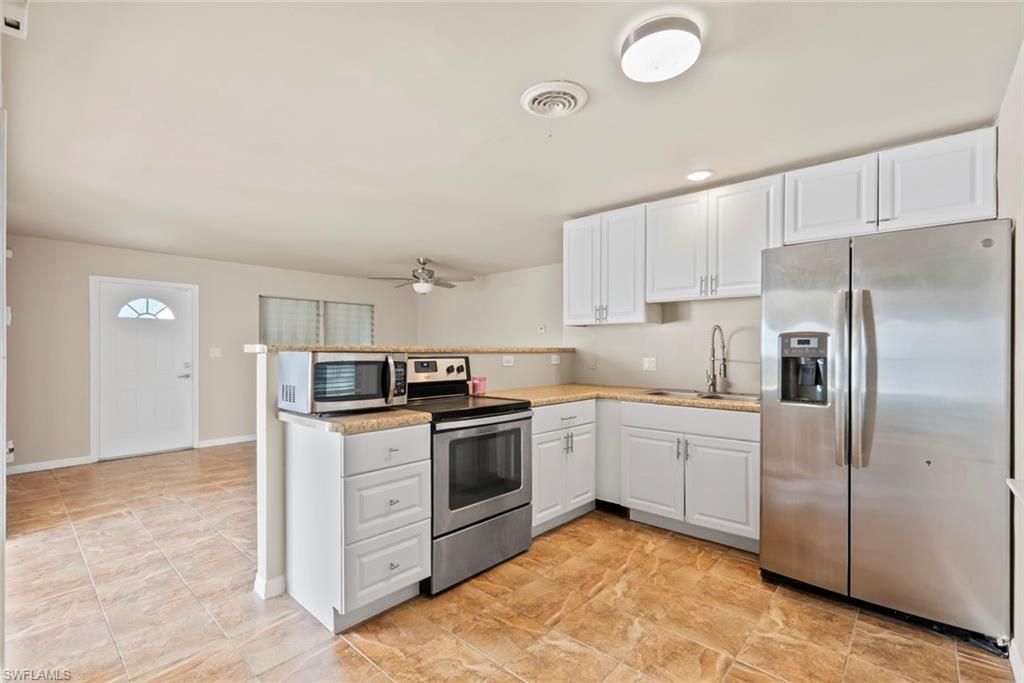 116 Lake AVE, LEHIGH ACRES, FL 33936 — photo 3