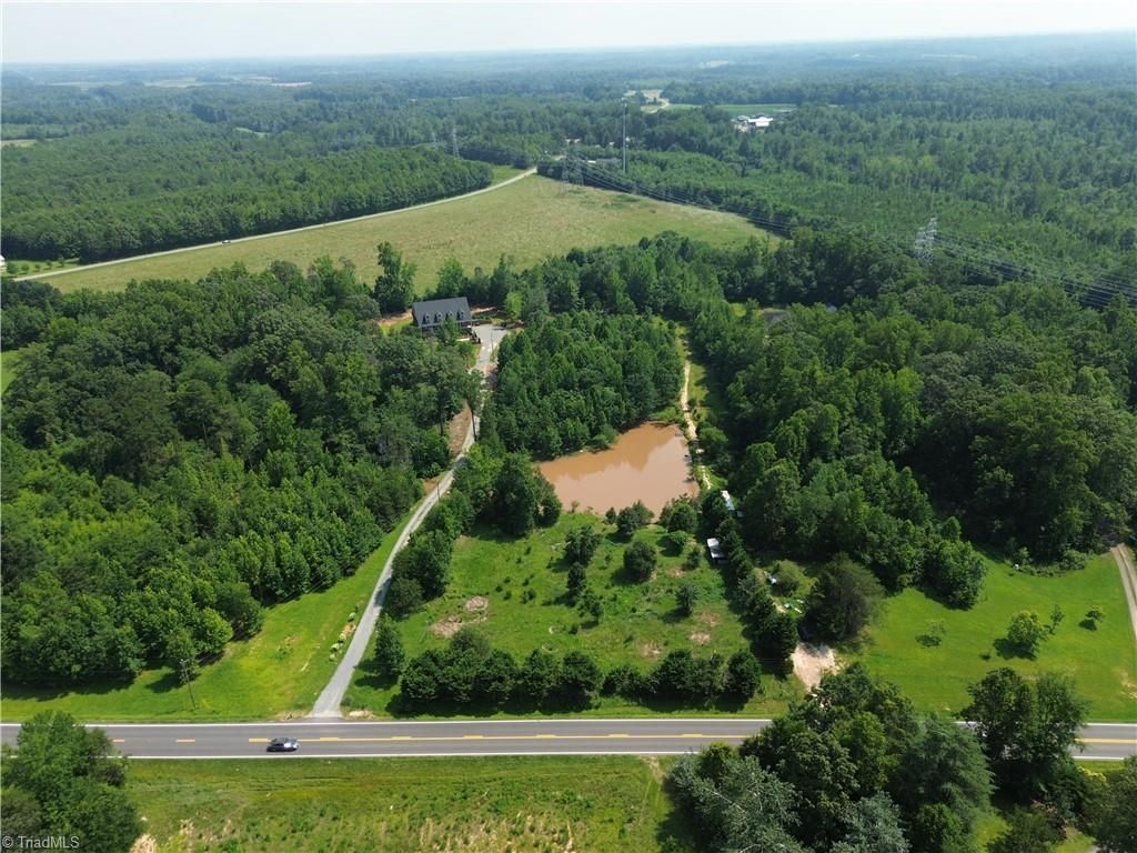 00 *87*, Reidsville, NC 27320