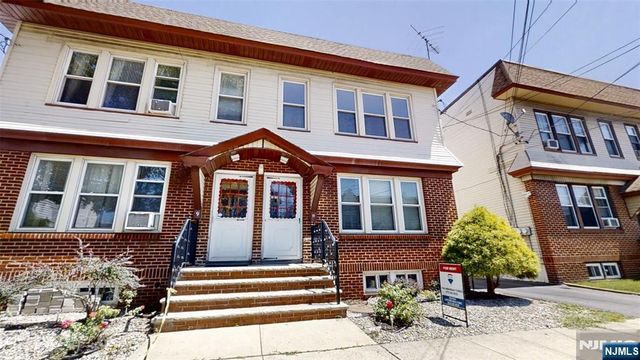 11 Schuyler Court R2, Kearny, NJ 07032