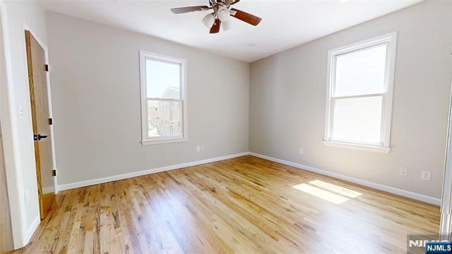 11 Schuyler Court R2, Kearny, NJ 07032