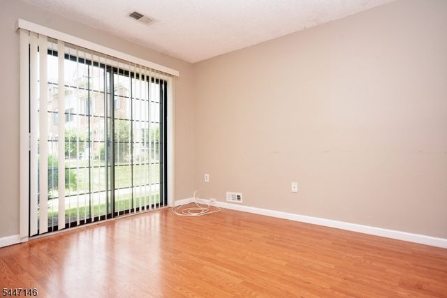 59 Oneill Ct, Lawrence Twp., NJ 08648