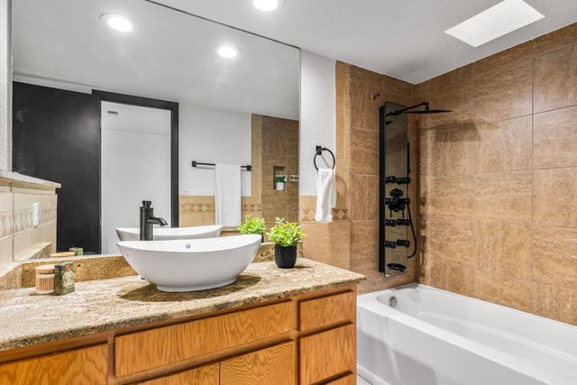 11600 San Rafael Avenue NE, Albuquerque, NM 87122