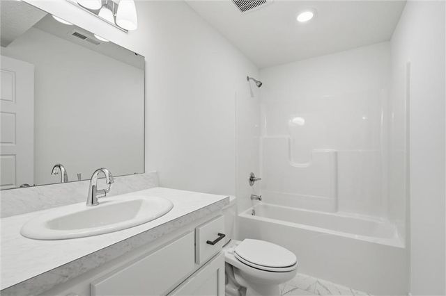 2765 SW 11th Street, Lee's Summit, MO 64081