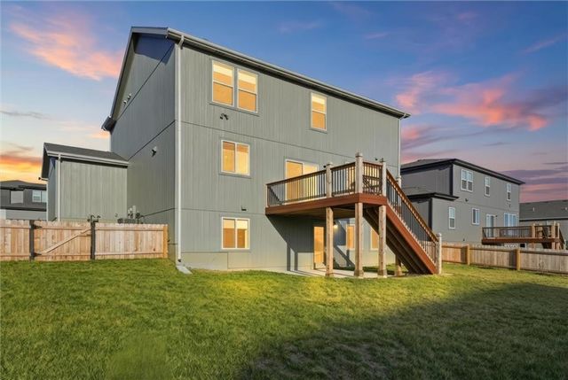 2765 SW 11th Street, Lee's Summit, MO 64081