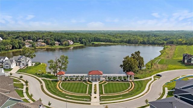 2765 SW 11th Street, Lee's Summit, MO 64081