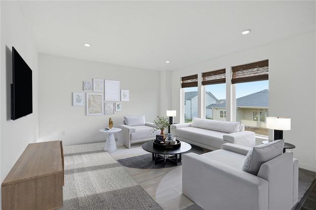 2765 SW 11th Street, Lee's Summit, MO 64081