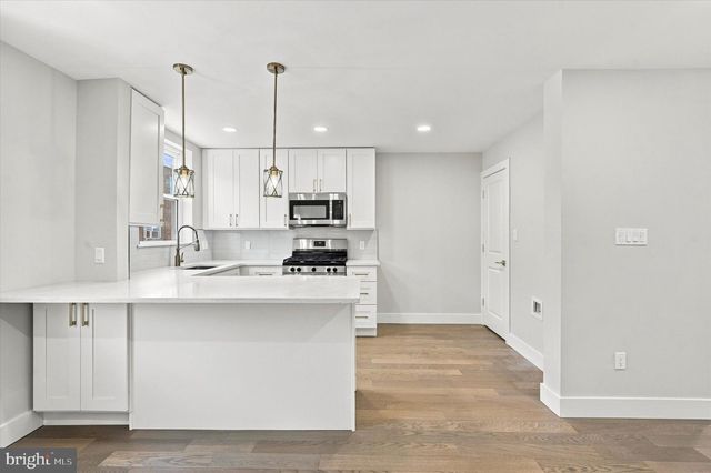 1325 BARNETT ST, Philadelphia, PA 19111
