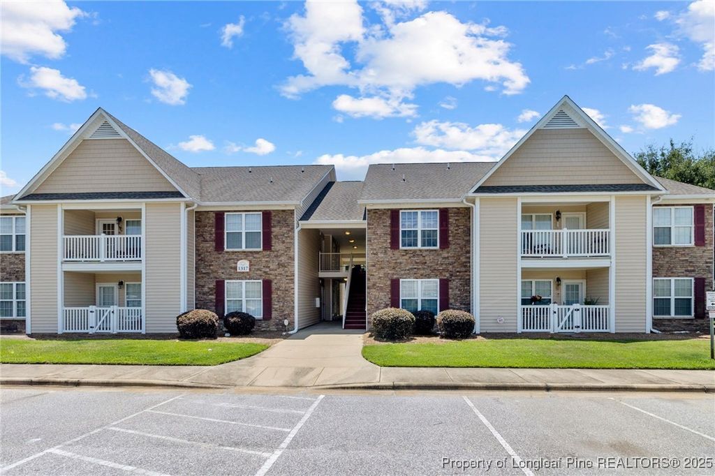 1317 Kershaw Loop 228, Fayetteville, NC 28314