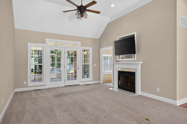 212 Red Oak Lane, Aiken, SC 29803