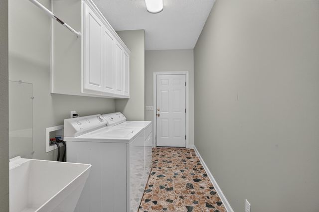 212 Red Oak Lane, Aiken, SC 29803