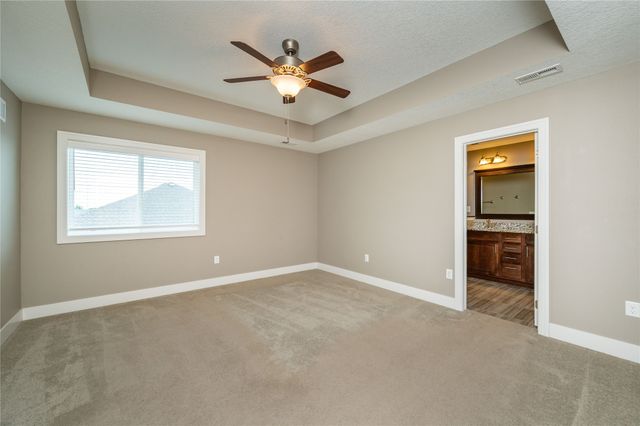 506 NW Ridgeline Drive, Ankeny, IA 50023